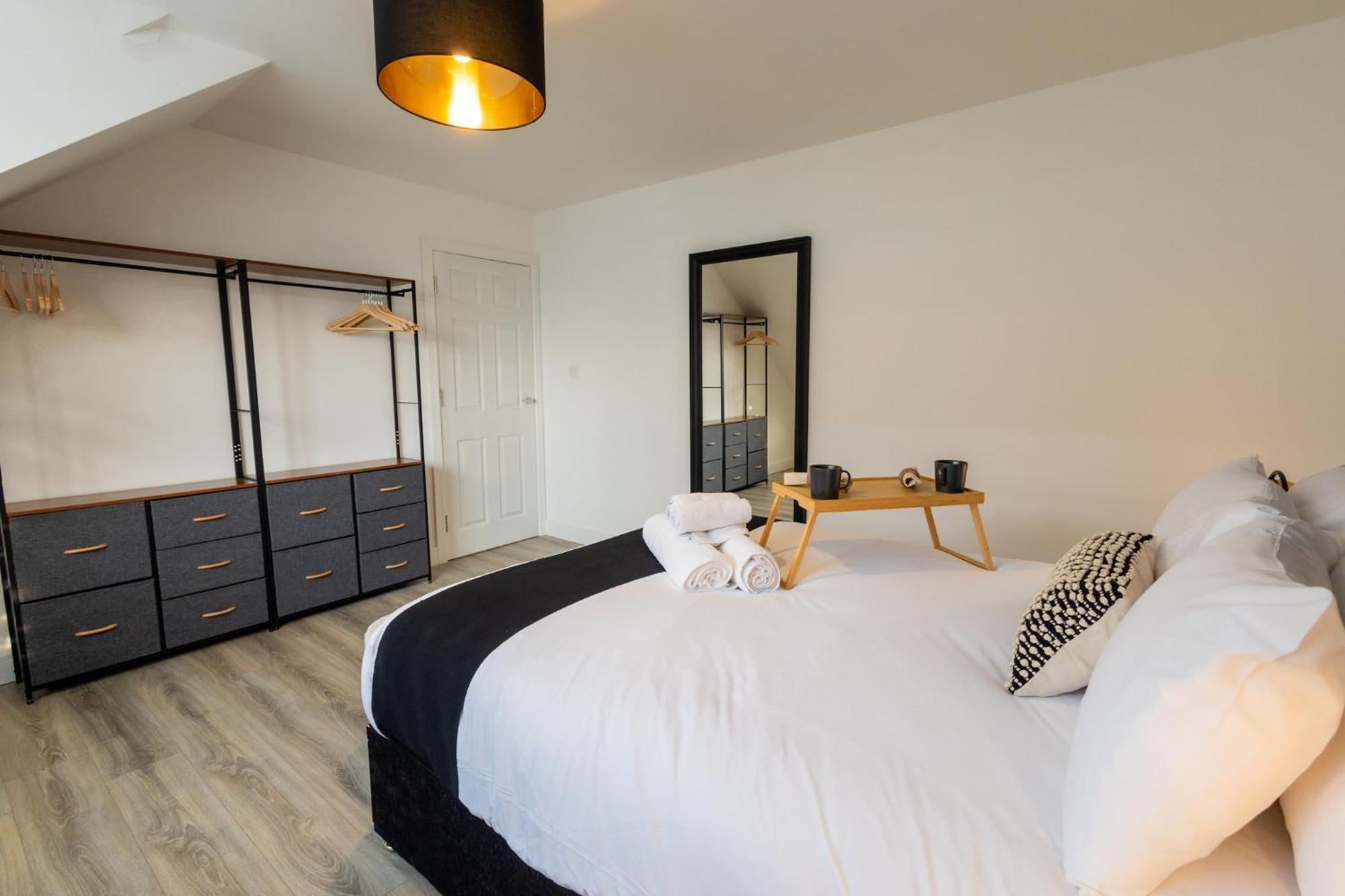 דירות ווטפורד Contemporary 3Br Flat In Watford מראה חיצוני תמונה
