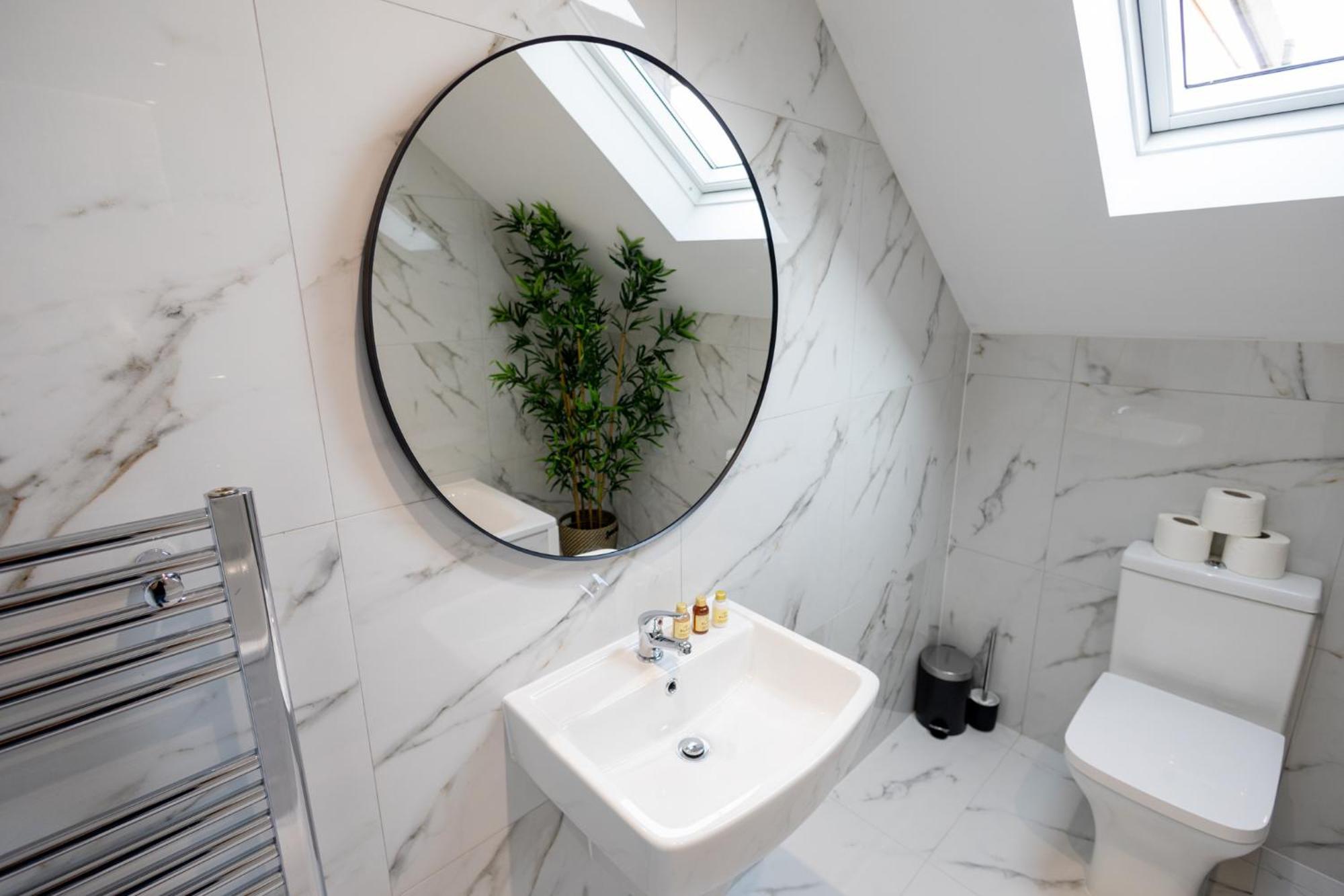 דירות ווטפורד Contemporary 3Br Flat In Watford מראה חיצוני תמונה